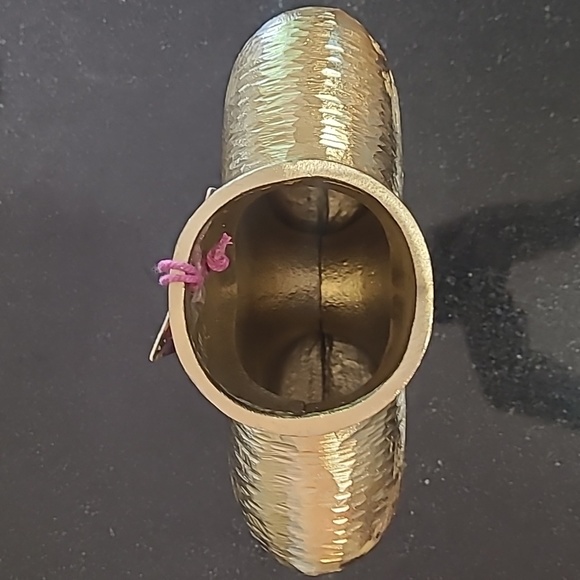 Metal Vase - Picture 4 of 10